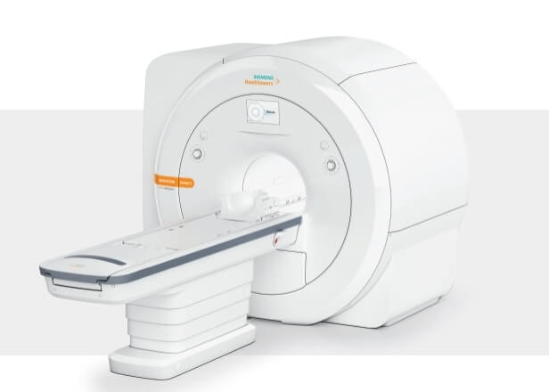 超電導MRI（1.5テスラ）02